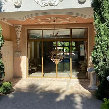 Апартаменты In A Luxurious Complex In Sunny